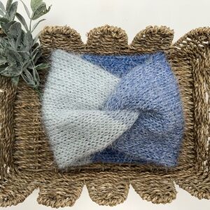 Fuzzy Knit Twist Ear Warmer 💙